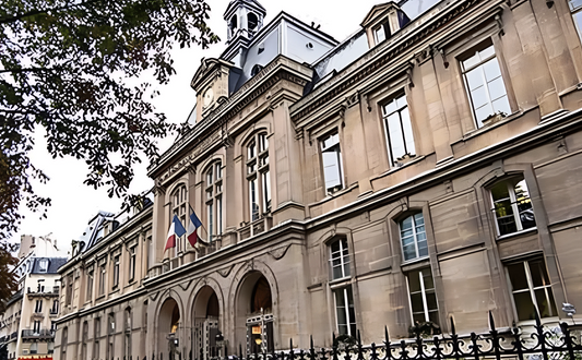 Exposition "Les Femmes qui défient les statistiques", Mairie du 16ème